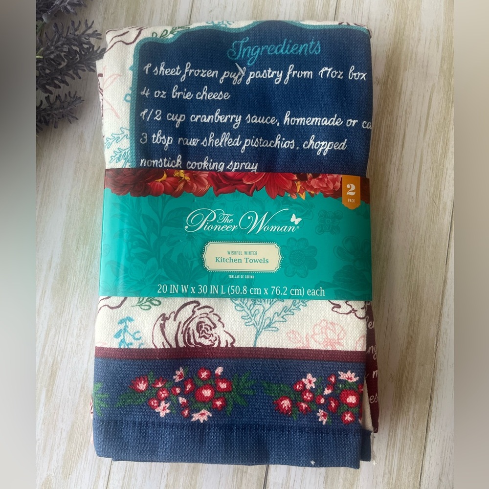 The Pioneer Woman 2 Pack Wishful Winter Kitchen Towels